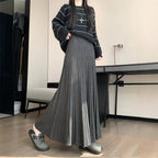 Long Pleated Knit Skirt